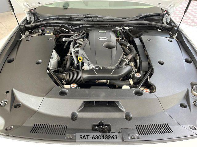 Toyota CROWN SEDAN 2020-11 3713734-17