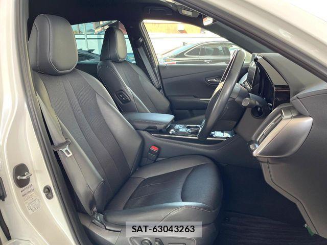 Toyota CROWN SEDAN 2020-11 3713734-7