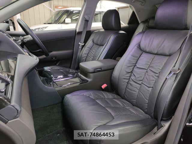 Toyota CROWN SEDAN 2009-08 3766867-11