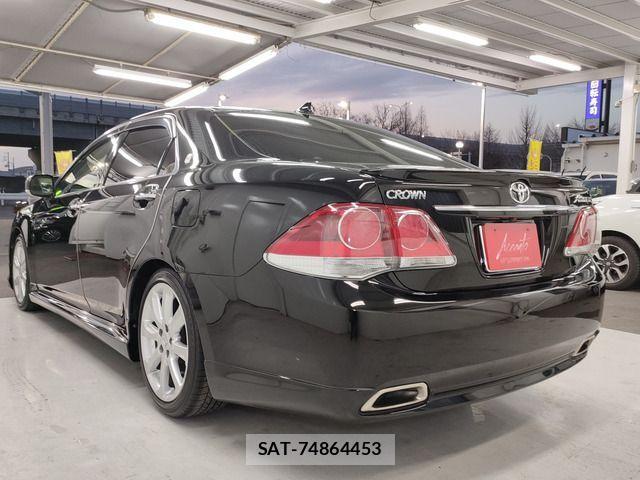Toyota CROWN SEDAN 2009-08 3766867-1
