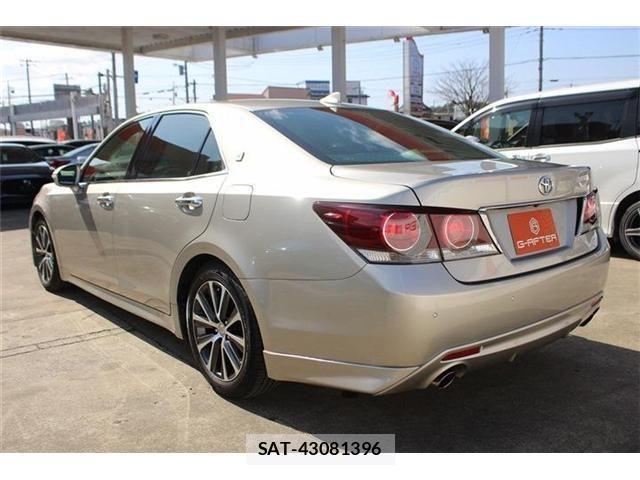 Toyota CROWN SEDAN 2016-06 3832119-11