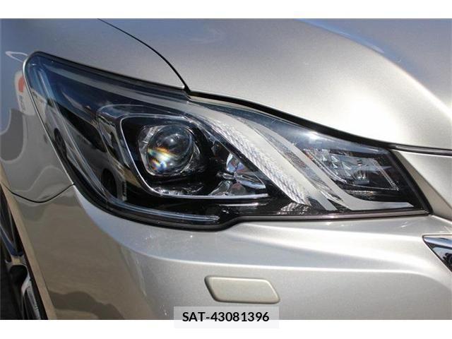 Toyota CROWN SEDAN 2016-06 3832119-19