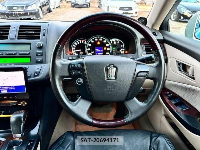 Toyota CROWN SEDAN 2008-05 3904558-18