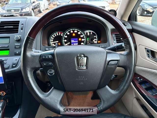 Toyota CROWN SEDAN 2008-05 3904558-19