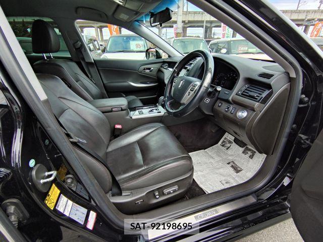 Toyota CROWN SEDAN 2012-09 4040061-13