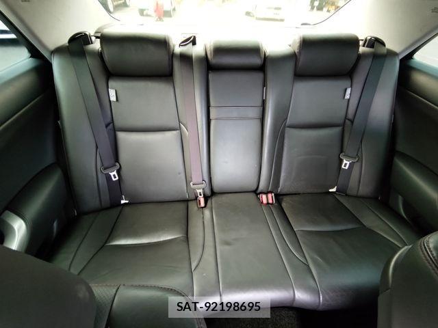 Toyota CROWN SEDAN 2012-09 4040061-14
