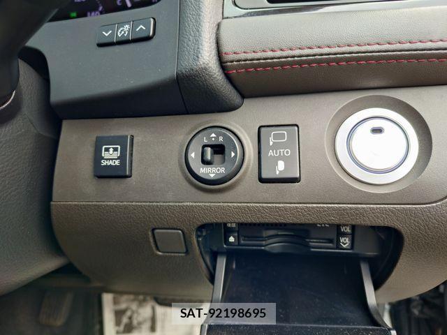 Toyota CROWN SEDAN 2012-09 4040061-15