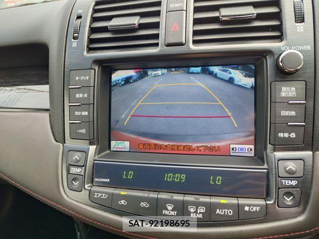 Toyota CROWN SEDAN 2012-09 4040061-18