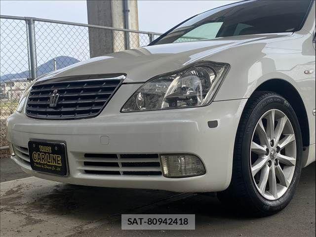 Toyota CROWN SEDAN 2007-04 4240203-10