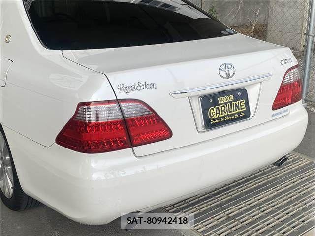 Toyota CROWN SEDAN 2007-04 4240203-13