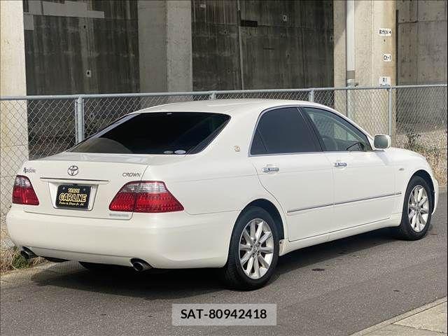 Toyota CROWN SEDAN 2007-04 4240203-1