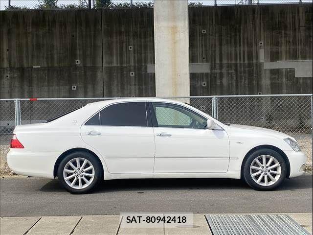 Toyota CROWN SEDAN 2007-04 4240203-7