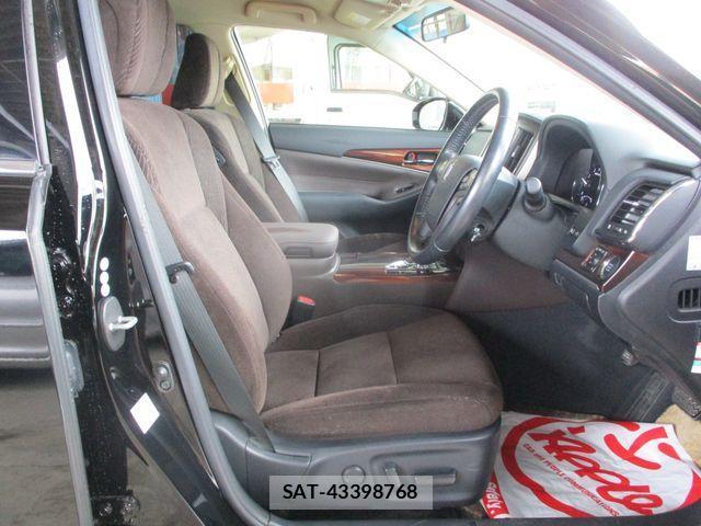 Toyota CROWN SEDAN 2013-05 4391964-13
