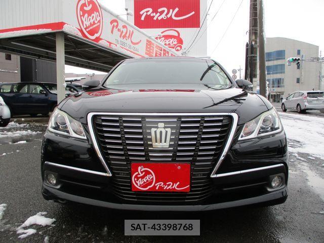 Toyota CROWN SEDAN 2013-05 4391964-3