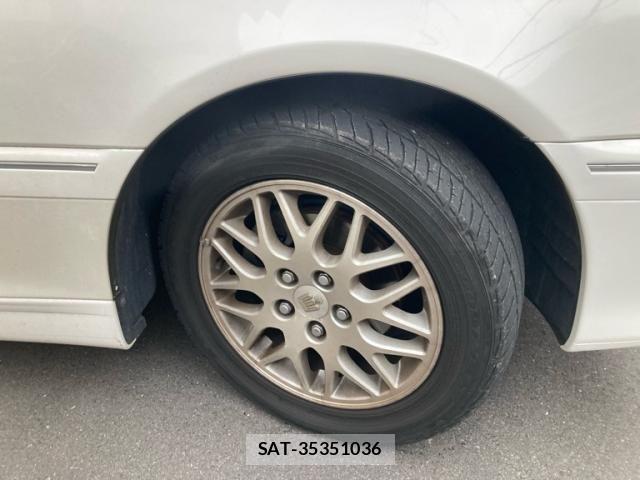 Toyota CROWN SEDAN 2001-01 4935878-5