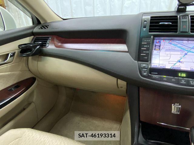 Toyota CROWN SEDAN 2009-07 5863597-12