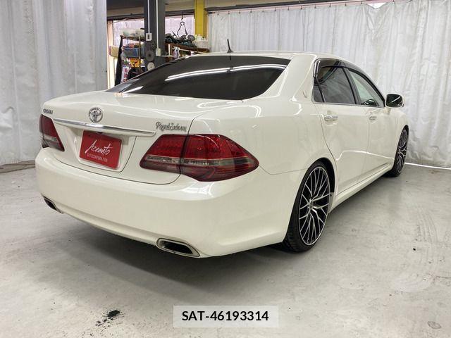 Toyota CROWN SEDAN 2009-07 5863597-1
