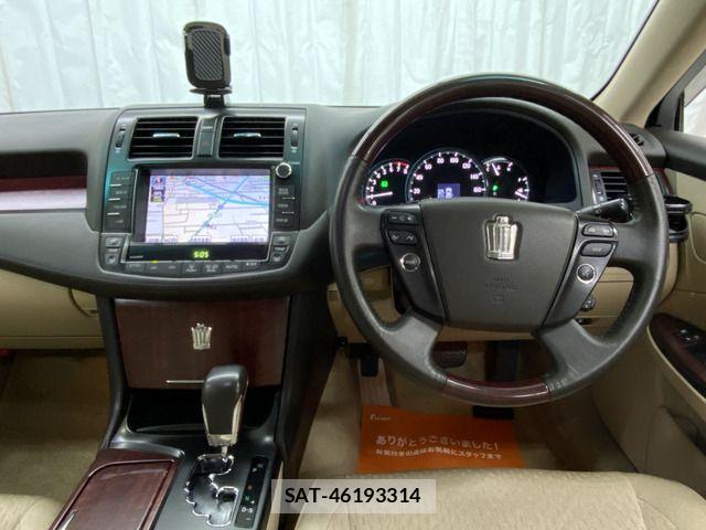 Toyota CROWN SEDAN 2009-07 5863597-8