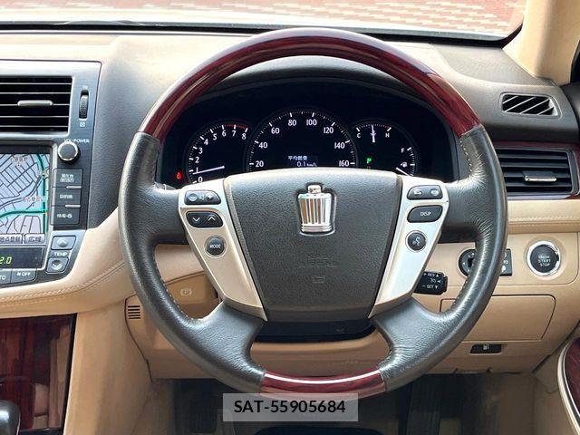 Toyota CROWN SEDAN 2010-07 6010687-11