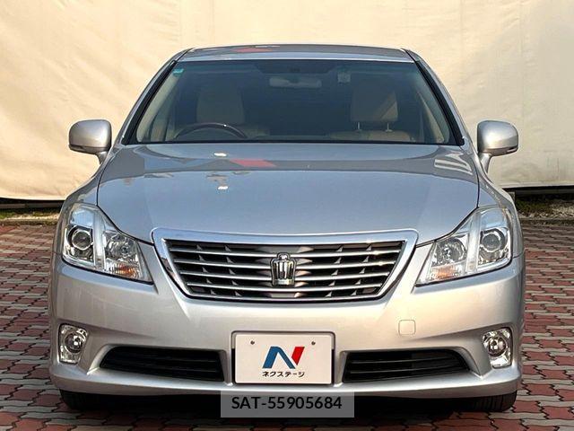 Toyota CROWN SEDAN 2010-07 6010687-13
