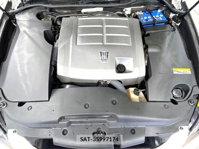 Toyota CROWN SEDAN 2011-10 6010663-17