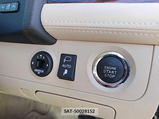 Toyota CROWN SEDAN 2010-03 6010691-12