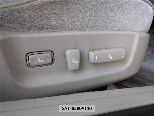 Toyota CROWN SEDAN 2003-03 6010706-11