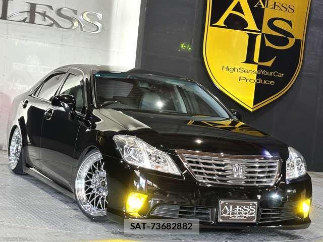 Toyota CROWN SEDAN 2012-05 6212943-15