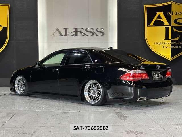 Toyota CROWN SEDAN 2012-05 6212943-7
