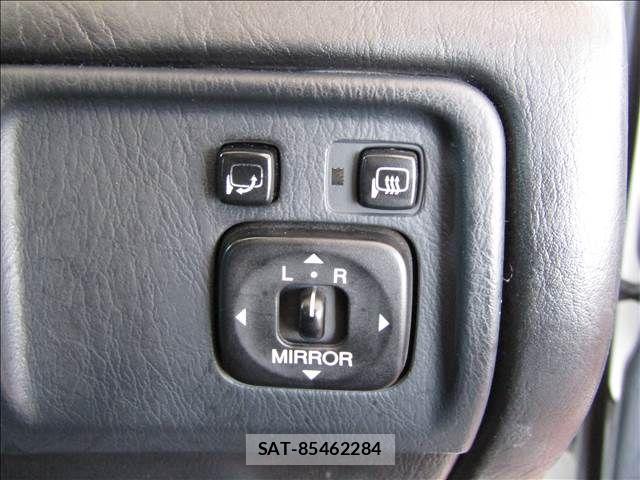 Toyota CROWN SEDAN 2003-07 6242997-7