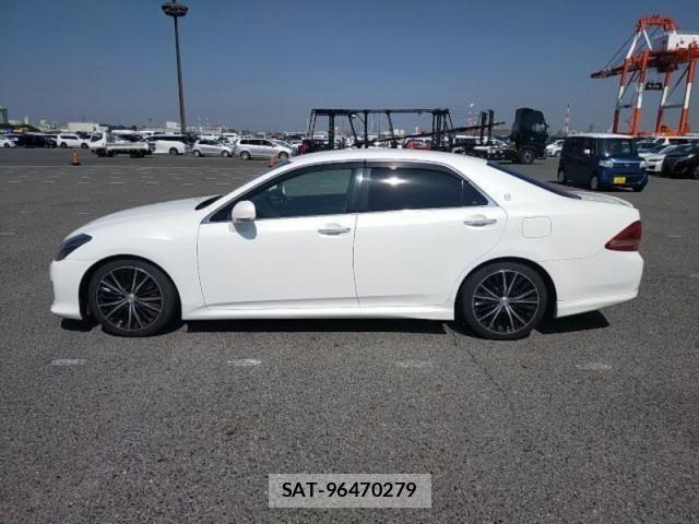 Toyota CROWN SEDAN 2009-11 6243012-7