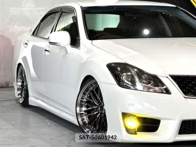 Toyota CROWN SEDAN 2012-12 6271348-1