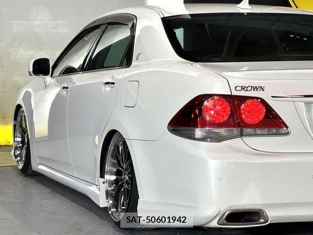 Toyota CROWN SEDAN 2012-12 6271348-2