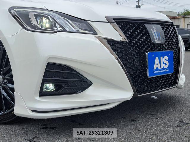Toyota CROWN SEDAN 2017-12 6496233-3