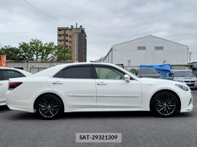 Toyota CROWN SEDAN 2017-12 6496233-5