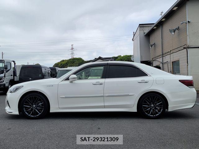 Toyota CROWN SEDAN 2017-12 6496233-8