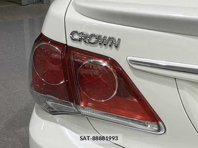 Toyota CROWN SEDAN 2012-03 6611202-18