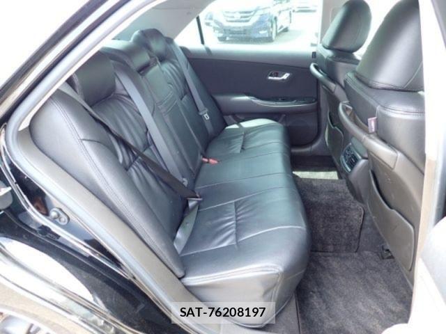 Toyota CROWN SEDAN 2008-10 6611211-10