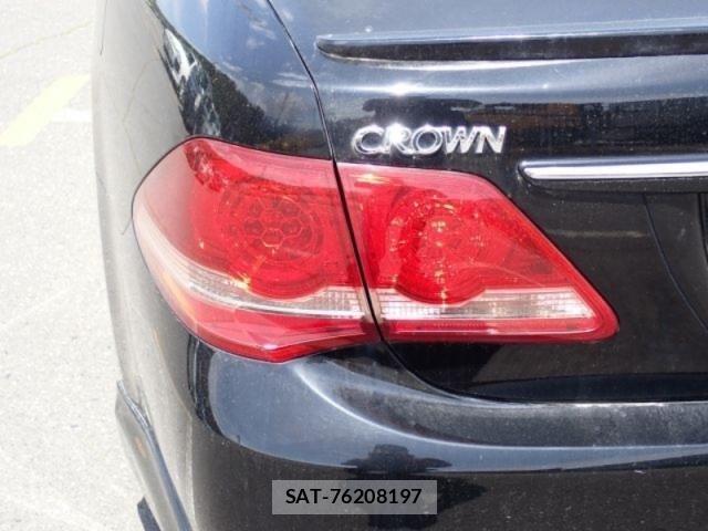 Toyota CROWN SEDAN 2008-10 6611211-14