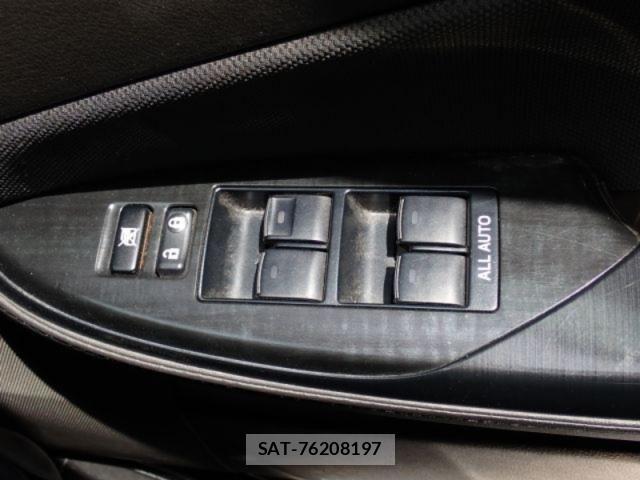 Toyota CROWN SEDAN 2008-10 6611211-22
