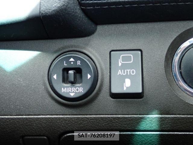 Toyota CROWN SEDAN 2008-10 6611211-23