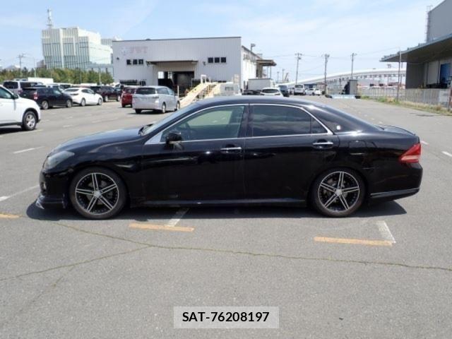 Toyota CROWN SEDAN 2008-10 6611211-7