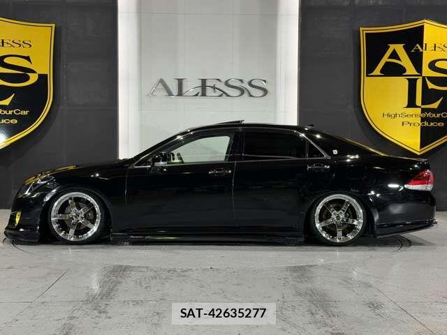 Toyota CROWN SEDAN 2011-09 6611205-9