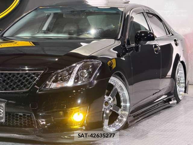 Toyota CROWN SEDAN 2011-09 6611205-1