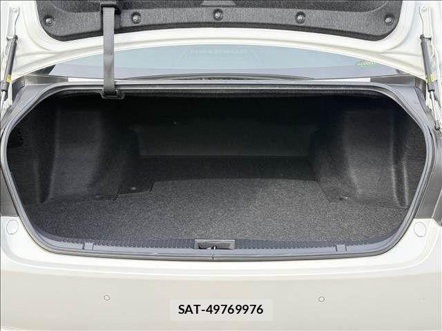 Toyota CROWN SEDAN 2015-11 6611201-10
