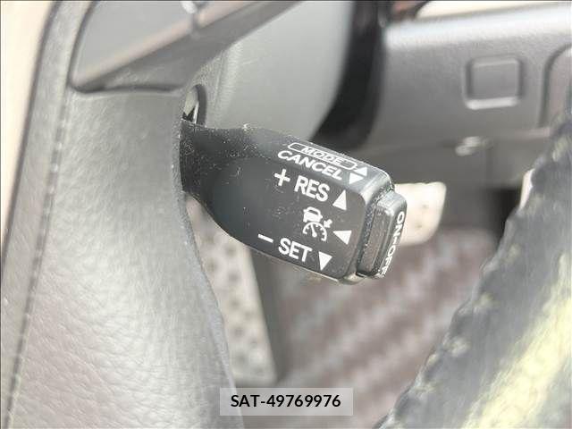 Toyota CROWN SEDAN 2015-11 6611201-12