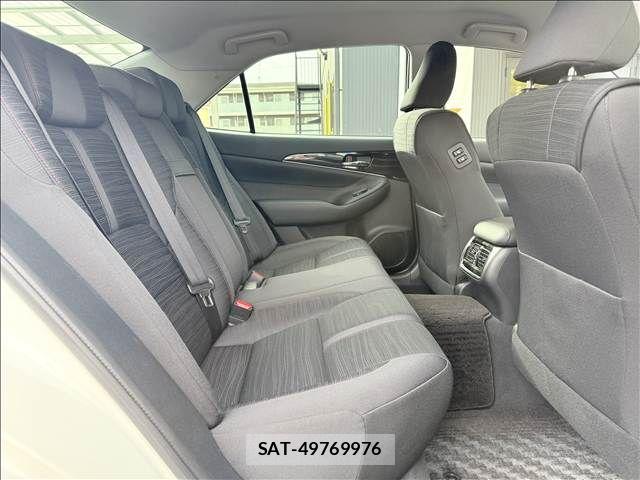 Toyota CROWN SEDAN 2015-11 6611201-25