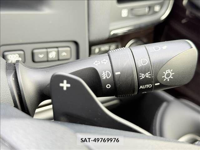 Toyota CROWN SEDAN 2015-11 6611201-28