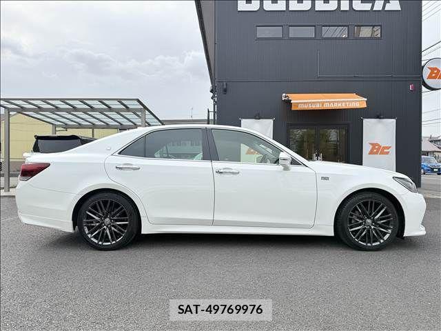 Toyota CROWN SEDAN 2015-11 6611201-6