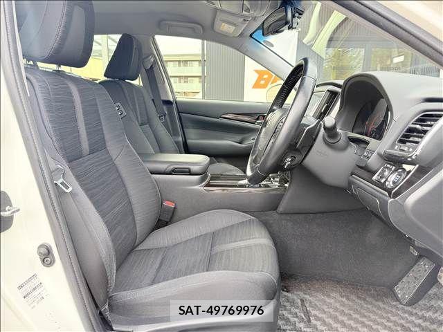 Toyota CROWN SEDAN 2015-11 6611201-8